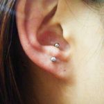 Piercing Tragus: La Guía Definitiva que necesitas - Tatuajes Geniales piercing anti tragus 3 - tragus