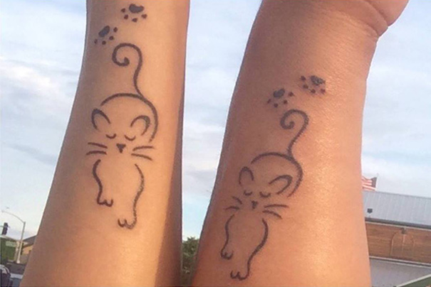 tatuaje de silueta gato felinos mascotas 22 - tatuajes de gatos