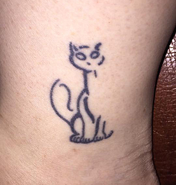 tatuaje de silueta gato felinos mascotas 24 - tatuajes de gatos