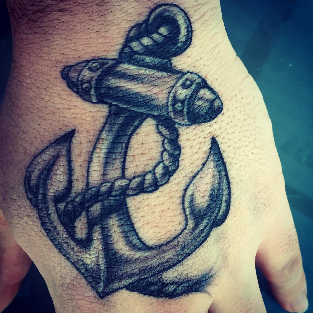 +67 Ideas para Tatuajes de Anclas y sus Significados - Tatuajes Geniales tatuajes-anclas-6