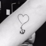 +67 Ideas para Tatuajes de Anclas y sus Significados - Tatuajes Geniales tatuajes anclas minimalistas 6 - tatuajes de anclas