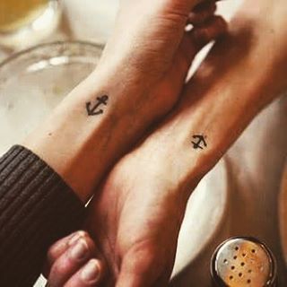 tatuajes anclas parejas 1 - tatuajes de anclas