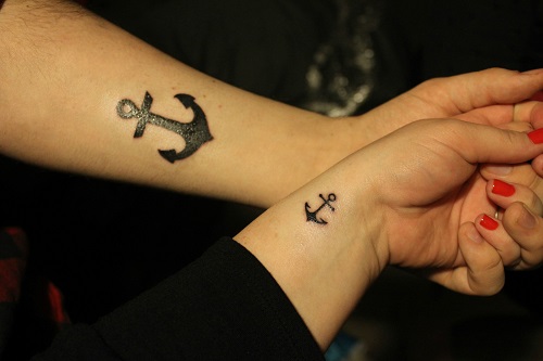 tatuajes anclas parejas 6 - tatuajes de anclas