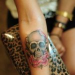 tatuajes calaveras con rosas 1 - tatuajes de calaveras