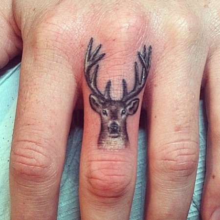 tatuajes de animales en los dedos 3 - tatuajes de animales