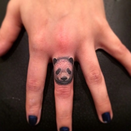 tatuajes de animales en los dedos 7 - tatuajes de animales