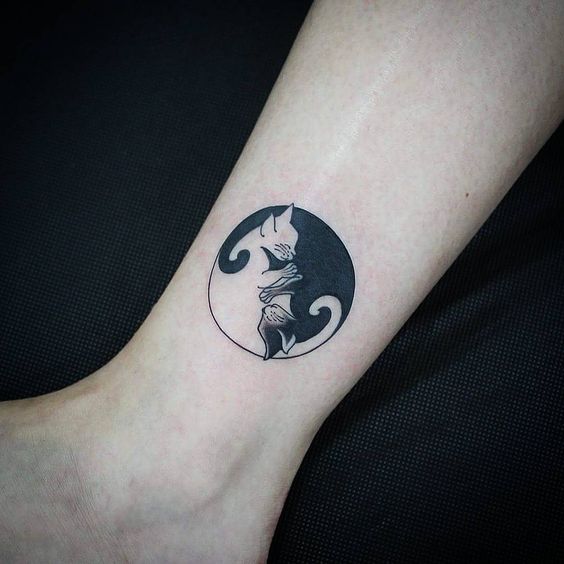 150 Tatuajes de Gatos y 30 Diseños OK - Tatuajes Geniales tatuajes de gatos pequeños mascotas felinos 2 - tatuajes de gatos