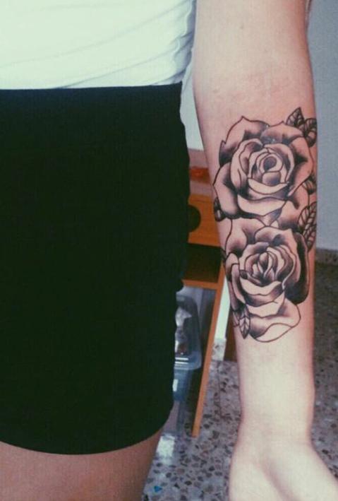 tatuajes de rosas para mujeres 8 - tatuajes de rosas