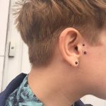 Piercing Tragus: La Guía Definitiva que necesitas - Tatuajes Geniales tragus piercing 16 - tragus