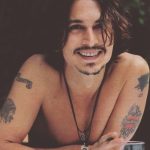 Los Tatuajes de Famosos que se robaron los titulares - Tatuajes Geniales tatuajes de famosos Johnny Deep3 - tatuajes de famosos
