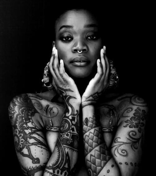 tatuajes de mujeres negras morenas 4 - Tatuagens Feminina