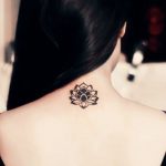 + 84 Ideas para Tatuajes de Mándalas y Diseños TOP - Tatuajes Geniales tatuajes mandalas nuca 3 - tatuajes de mándalas