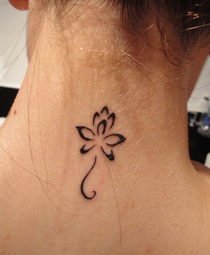 tatuajes mandalas nuca 5 - tatuajes de mándalas