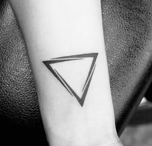 tatuajes hipster triángulo 1 - tatuajes hipster