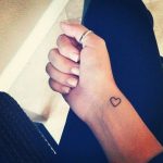 85 Tatuajes de Corazones originales y sus significados - Tatuajes Geniales tattoo chicos chiquitos corazones 7 - tatuajes de corazones