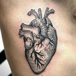 85 Tatuajes de Corazones originales y sus significados - Tatuajes Geniales tattoo corazon para hombres 5 - tatuajes de corazones