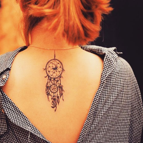 tatuajes atrapasueños espalda 1 - Tatuajes de sol y luna