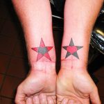 85 Tatuajes de Corazones originales y sus significados - Tatuajes Geniales tatuajes corazones estrellas 4 - tatuajes de corazones