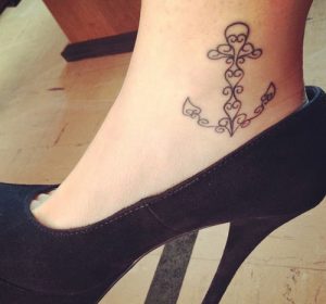 +67 Ideas para Tatuajes de Anclas y sus Significados - Tatuajes Geniales tatuajes anclas mujer significado 4 - tatuajes de anclas