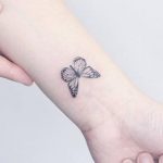 tatuajes con mariposas muñeca pequeño 4 - tatuajes de mariposas