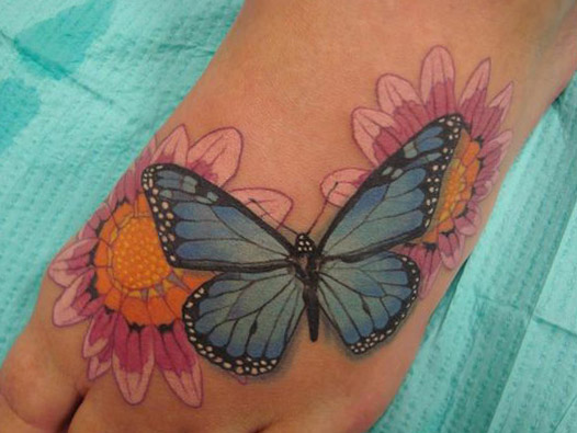 tatuajes mariposas con flores 1 - tatuajes de mariposas