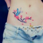 tatuajes mariposas espalda baja caderas pelvis 4 - tatuajes de mariposas