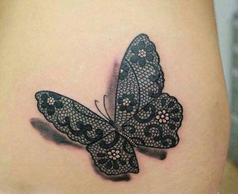 tatuajes mariposas espalda baja caderas pelvis 5 - tatuajes de mariposas