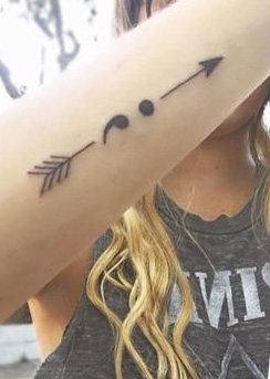 tatuajes punto coma significado 9 - Tatuaje de Punto y Coma