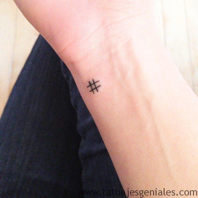 Hashtag Love - tatuajes pequeños