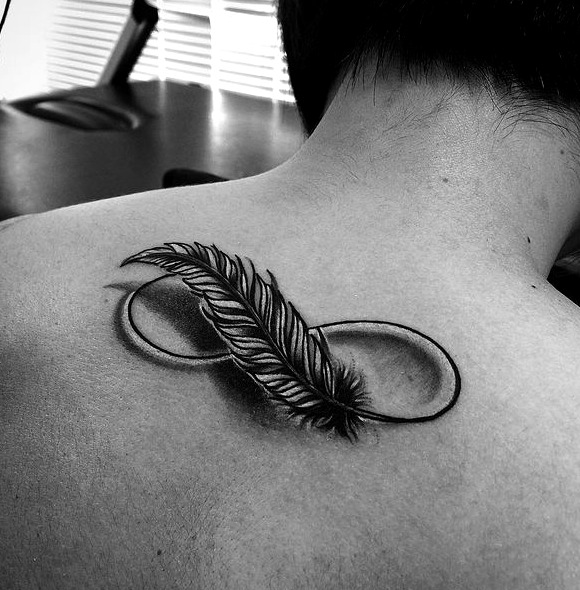 infinito con plumas 5 - tatuajes de infinito