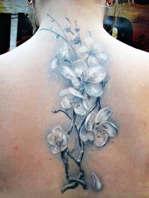 tatuajes de flores en la espalda 7 -