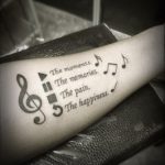 +40 Ideas de Tipografías y Letras para Tatuajes (Decoraciones) - Tatuajes Geniales tatuajes de letras musicales 5 266x267 -