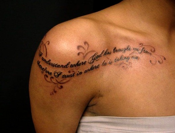 tatuajes de letras para mujeres 10 -