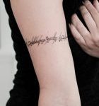 +40 Ideas de Tipografías y Letras para Tatuajes (Decoraciones) - Tatuajes Geniales tatuajes de letras para mujeres 7 140x212 -