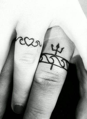 tatuajes de parejas con anillos 9 -