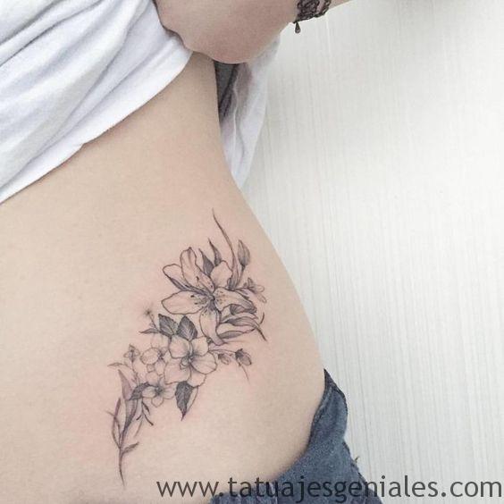 tatuajes en la cadera para mujeres 4 -