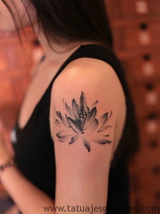 Tatuajes Flor de Loto para el Brazo