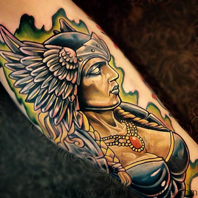 tatuajes mujeres vikingas 7 -