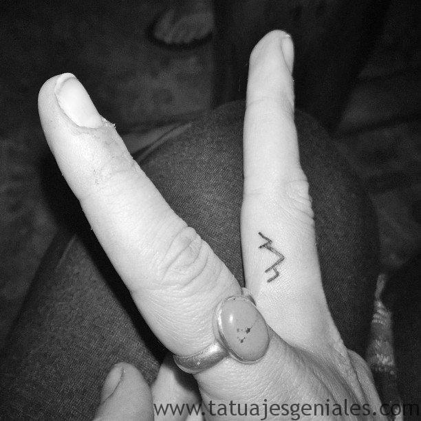 +120 Originales Tatuajes Pequeños con Significados - Tatuajes Geniales tatuajes pequeños mujer 10 - tatuajes pequeños