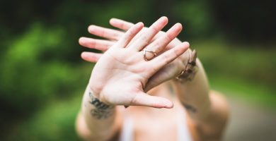 ¿Cómo quitar un tatuaje? Tutoriales y Consejos como borrar tatuajes portada 390x200