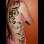tattoo enredaderas portada 1 - Tatuajes para Mujeres en las Piernas