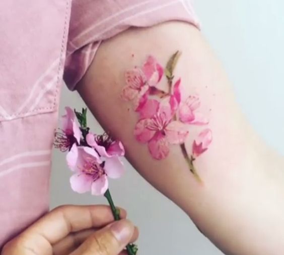 japones 2 - Tatuajes de flores de lis