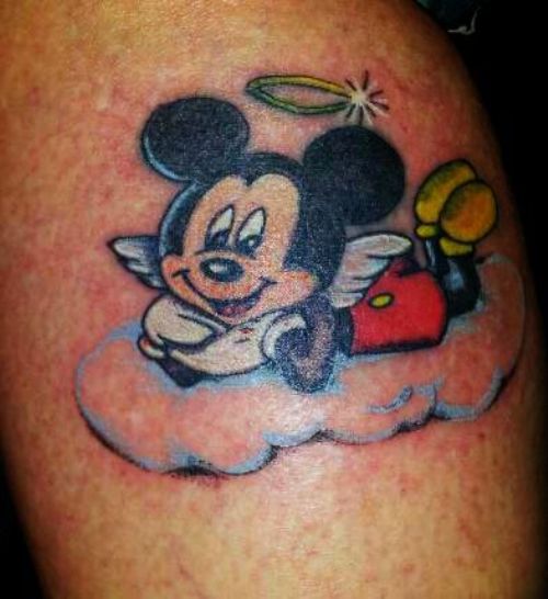 miki en el brazo 3 - Tatuajes de mickey mouse y disney