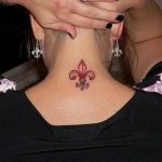 mujeres 2 - tatuajes de árbol de la vida