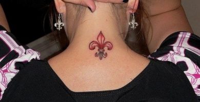 50 Ideas de Tatuajes de Flores de Lis y sus Significados - Tatuajes Geniales mujeres 2 -