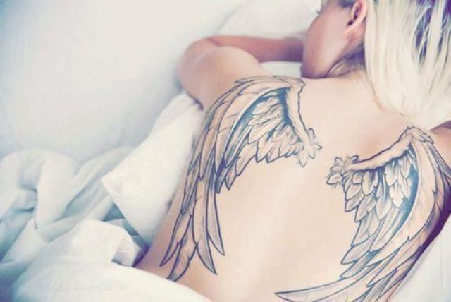 alas angel 3 - Tatuajes para Mujeres en las Piernas