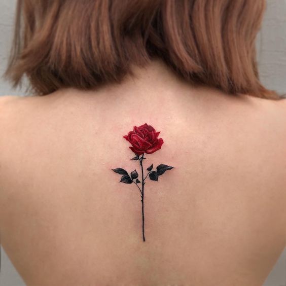 de mujer 1 - Tatuajes minimalistas