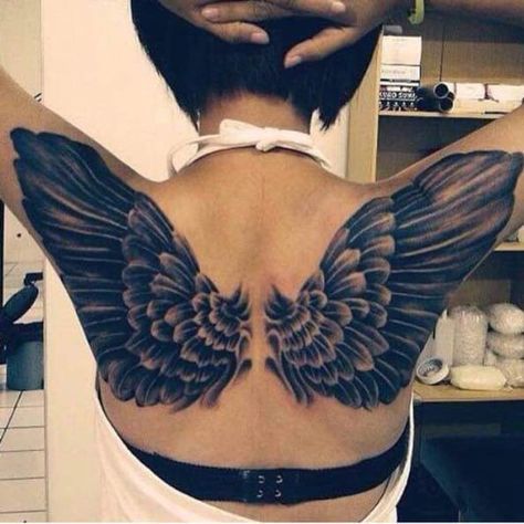 en la espalda 2 - Tatuajes de alas