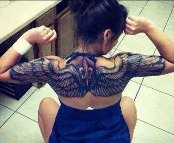 en la espalda 5 - Tatuajes de alas