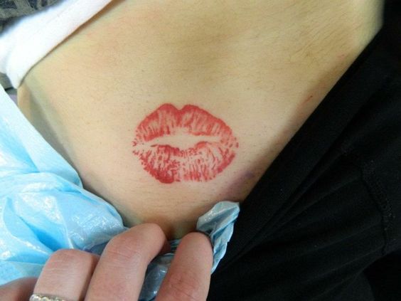 besos 9 - Tatuajes de labios